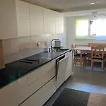 Sunnaehoeggli By Interhome פלומס